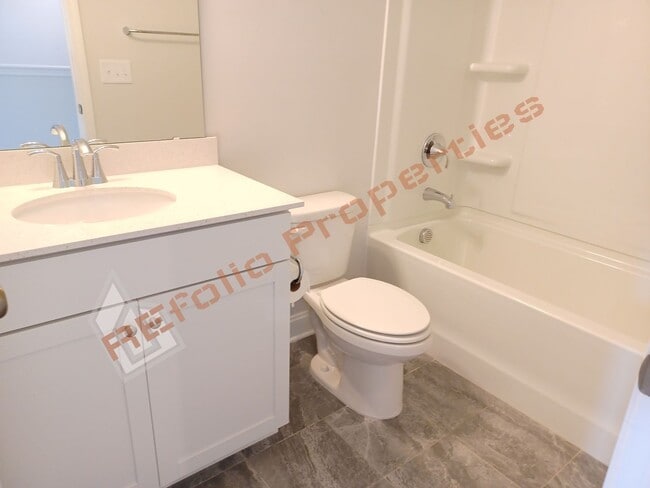 Building Photo - 238 Deardom Wy