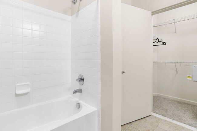 Building Photo - 305 10th Street South