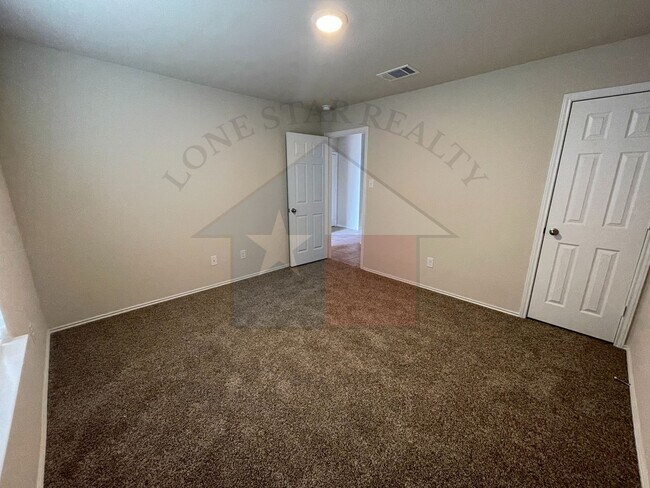 Building Photo - 9601 Murandy Dr