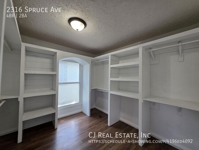 Building Photo - 2316 Spruce Ave