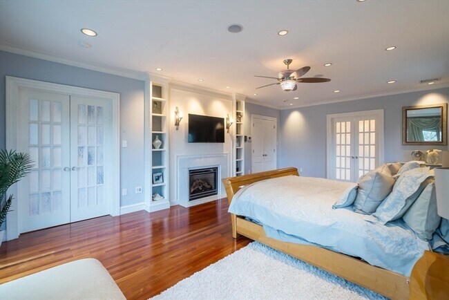 Building Photo - 16 Meriam St