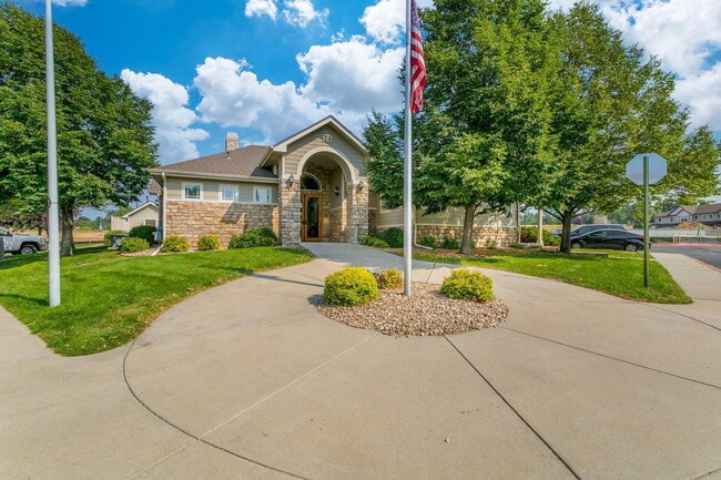 Building Photo - 5551 W 29th St