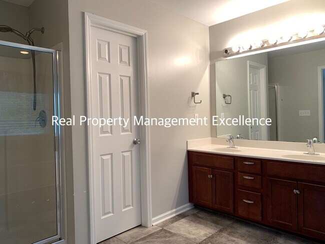 Building Photo - Amazingly Spacious Residence, Available In...