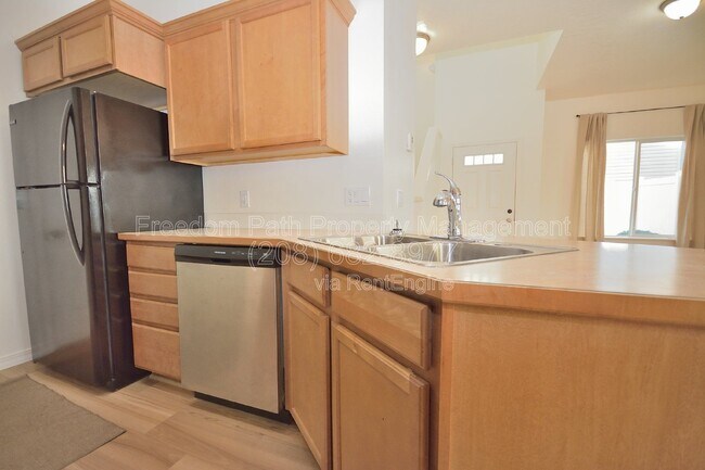 Building Photo - 7830 Mather Ct