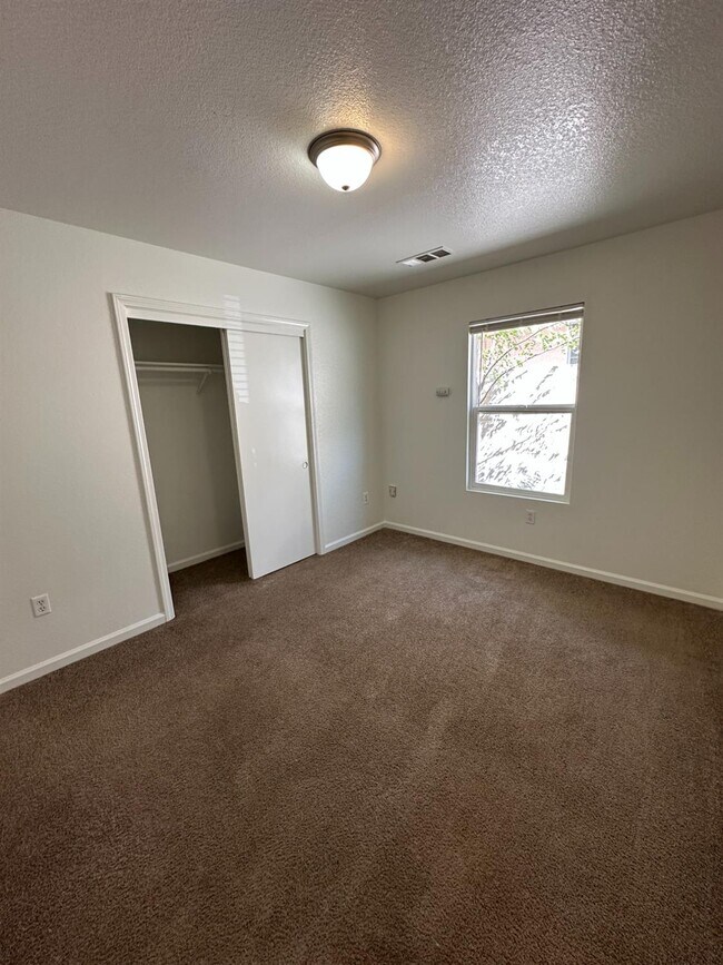 Building Photo - 2253 N San Pablo Ave