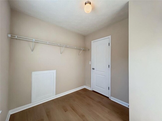 Building Photo - 2751 Spence Ct NE