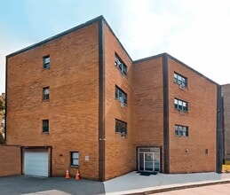 Building Photo - 708 JFK Blvd E