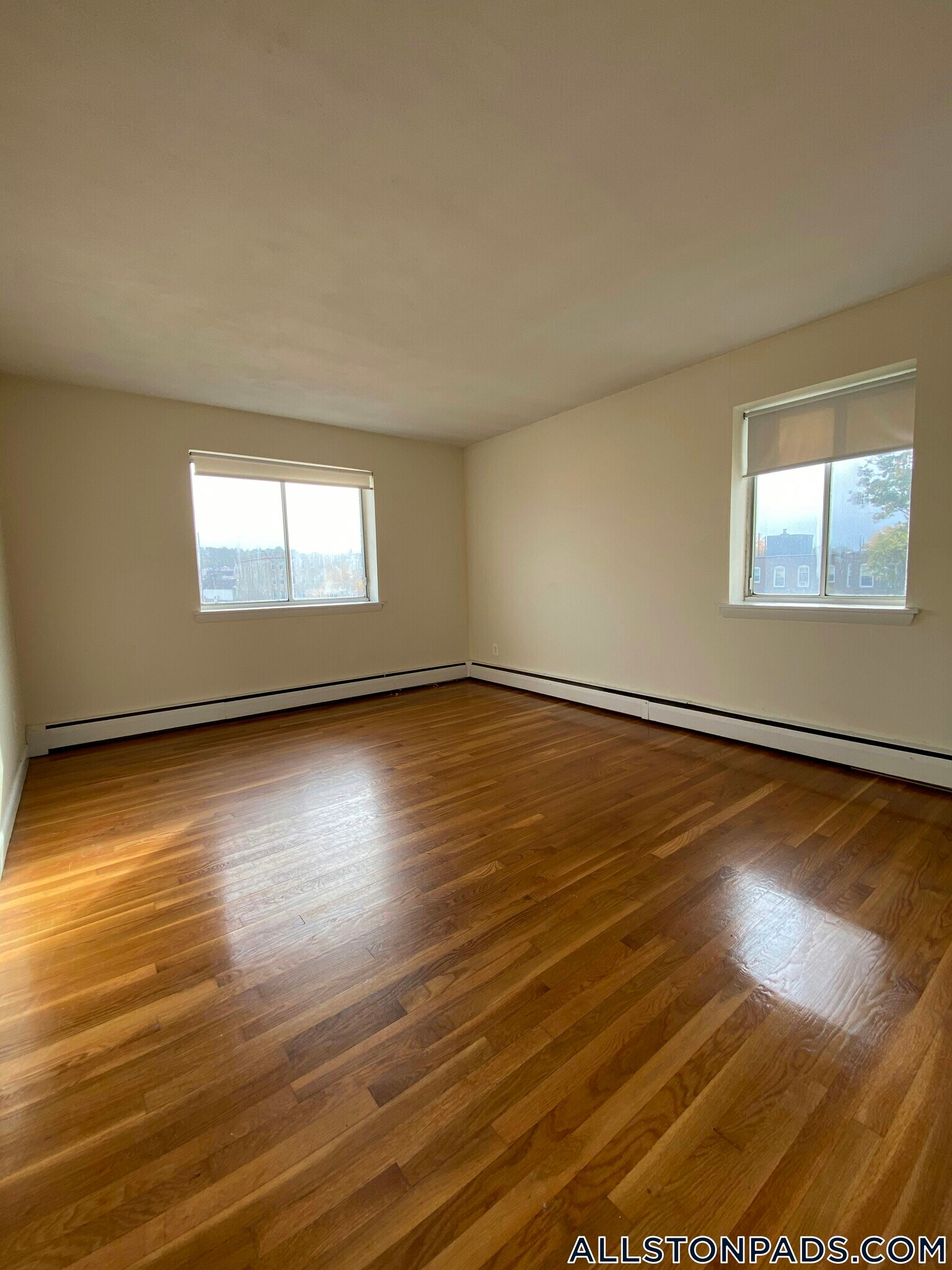 Building Photo - 75 Gardner St