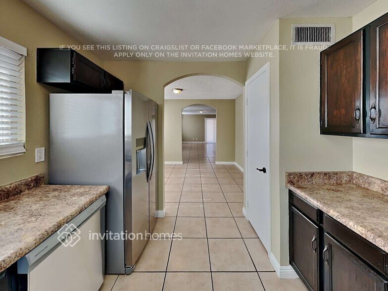 Building Photo - 4545 N 67th Ave