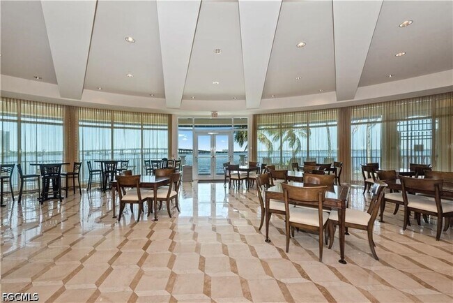 Building Photo - 2743 First St