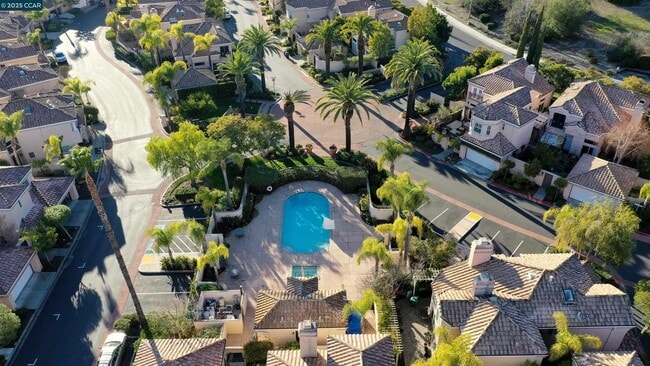 Building Photo - 120 Cortona Dr