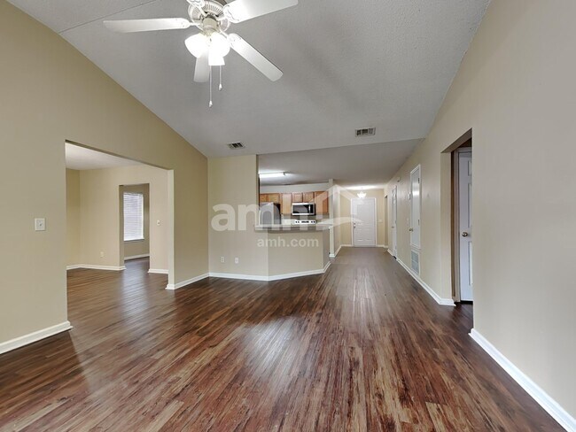 Building Photo - 34 Willow Lakes Dr