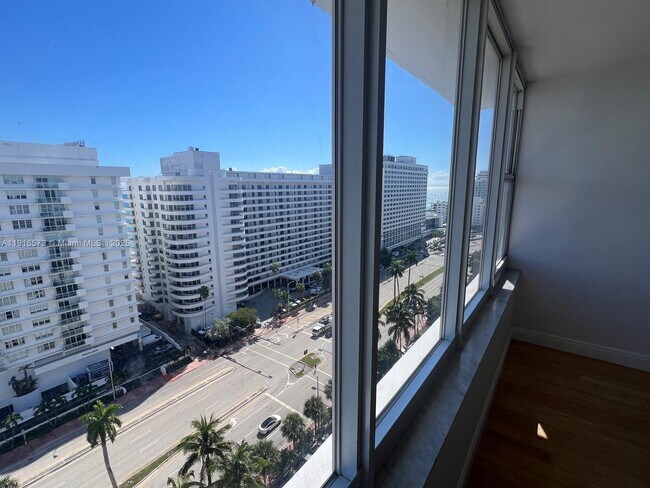 Building Photo - 5600 Collins Ave