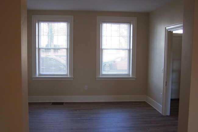 Living Room - 26 E Pomfret St