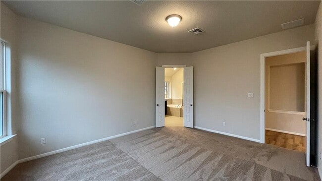 Building Photo - 6617 Covina Ln