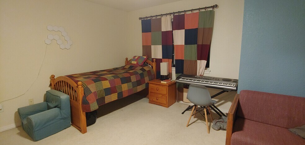 Building Photo - 1020 Andrews Peak Dr