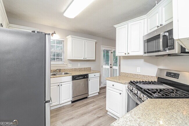 Building Photo - 24 Quail Run