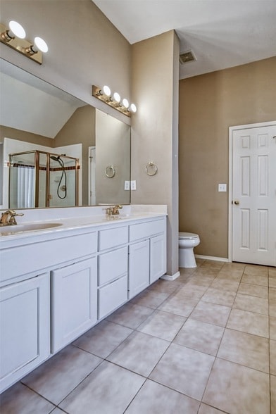 Building Photo - 3009 Ridge Hollow Dr