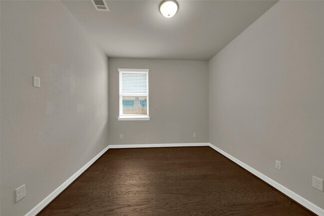 Building Photo - 113 Sea Glass Cv