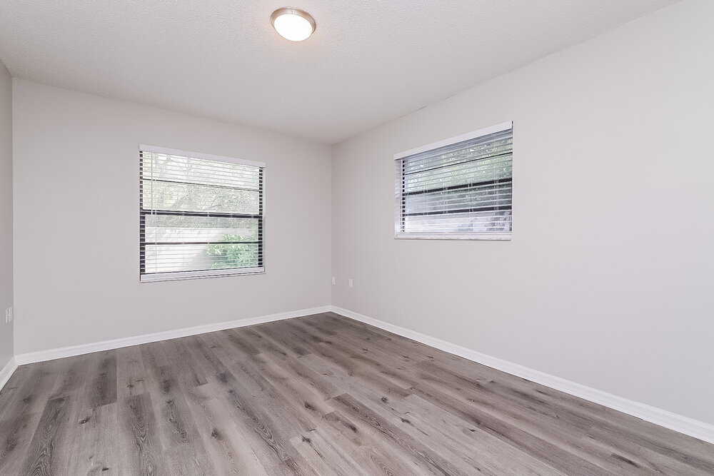 Building Photo - 4828 Crestknoll Ln