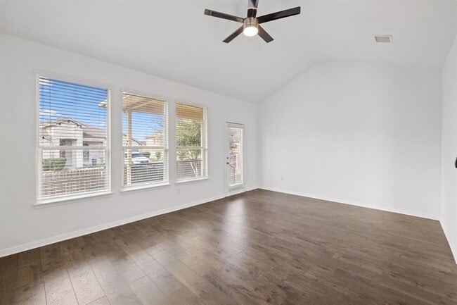 Building Photo - 10906 Bruneau Trail