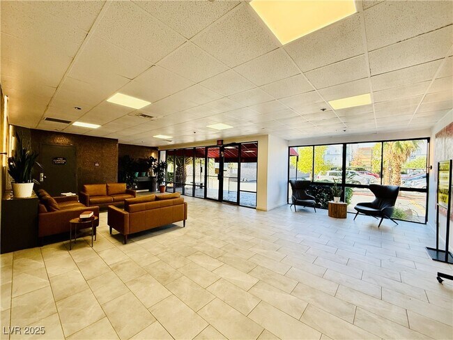 Building Photo - 3930 S University Center Dr
