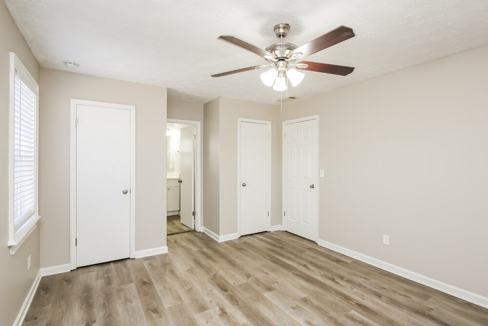 Building Photo - 1241 Owen Cir