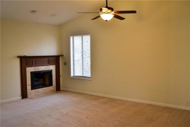 Building Photo - 1209 Fairfield Drive