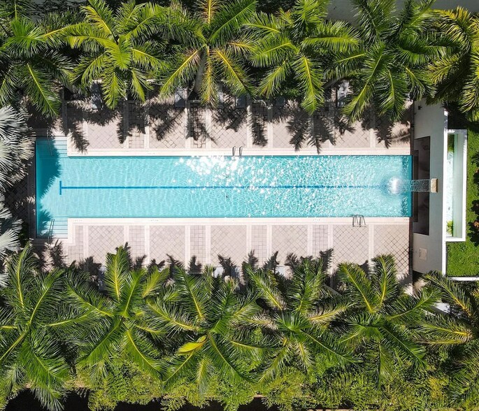 Building Photo - 133 NE 2nd Ave