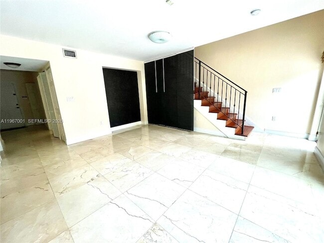 Building Photo - 10672 SW 77th Ave