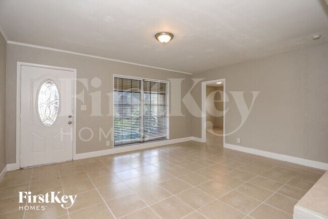 Building Photo - 360 NW 35th Ct