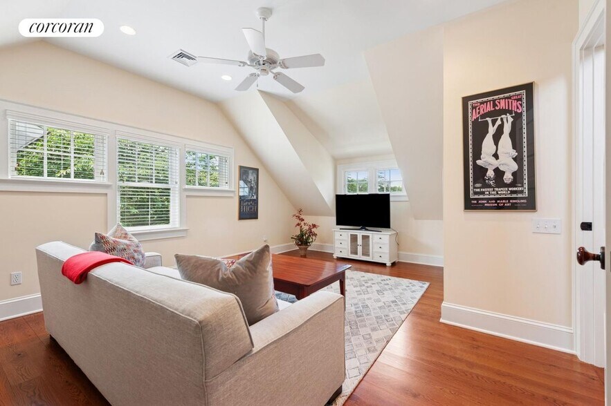 Building Photo - 29 McGuirk St