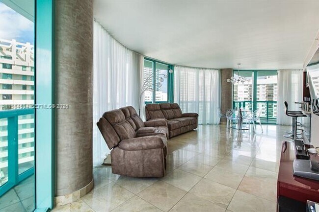 Building Photo - 6000 Indian Creek Dr