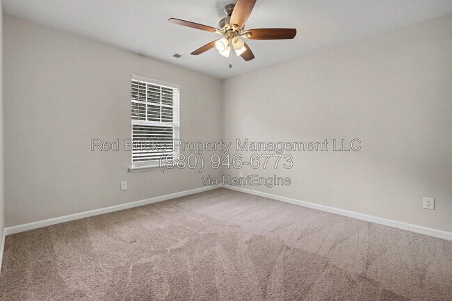Building Photo - 10448 Benfield Rd