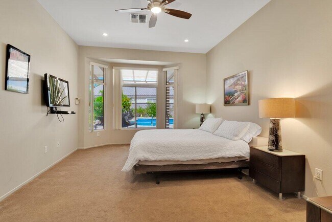 Building Photo - 39357 Mirage Cir