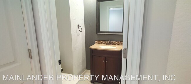 Building Photo - 3 br, 3.5 bath House - 4308 BOTTICELLI ST....