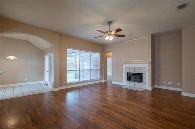 Building Photo - 6309 Essex Ln