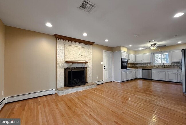 Building Photo - 19479 N Snow Hill Manor Rd