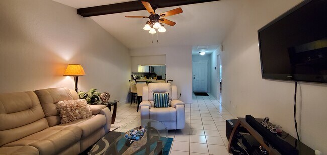Building Photo - 5106 Gainesville Dr