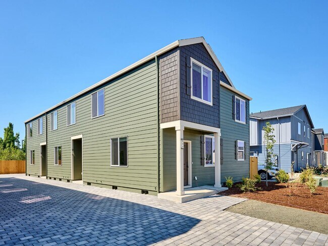 Building Photo - 246 28th Ave SE