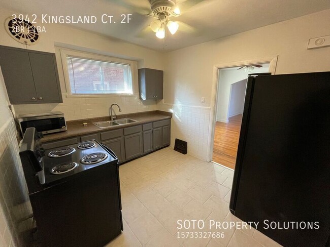 Building Photo - **section 8 accepted**Charming 2-bedroom, ...