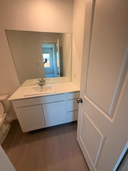 Building Photo - 328 Pacific Waters