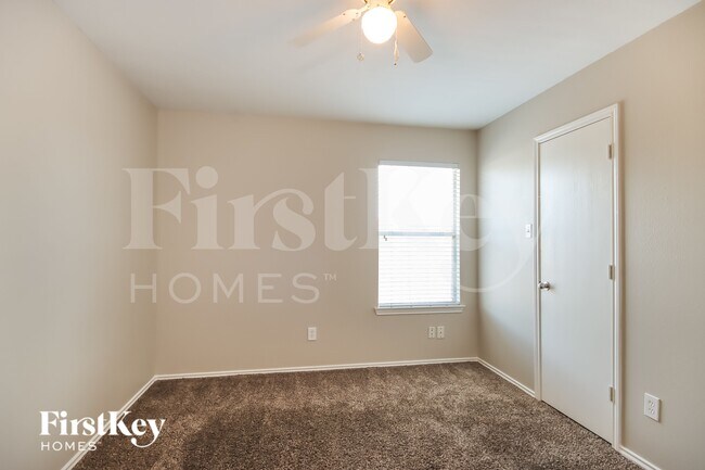 Building Photo - 17903 Seco Creek Ln