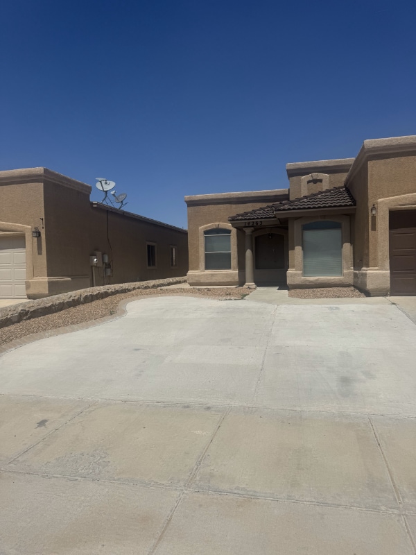 Building Photo - 14263 Hacienda Rock Dr