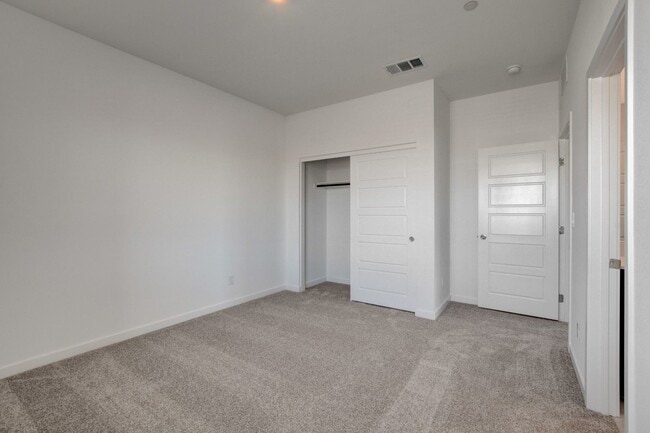 Building Photo - NEW NEXT GEN 4 Bedroom, 2 Story Home in CADENCE!