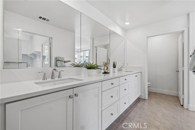 Building Photo - 208 Yerba