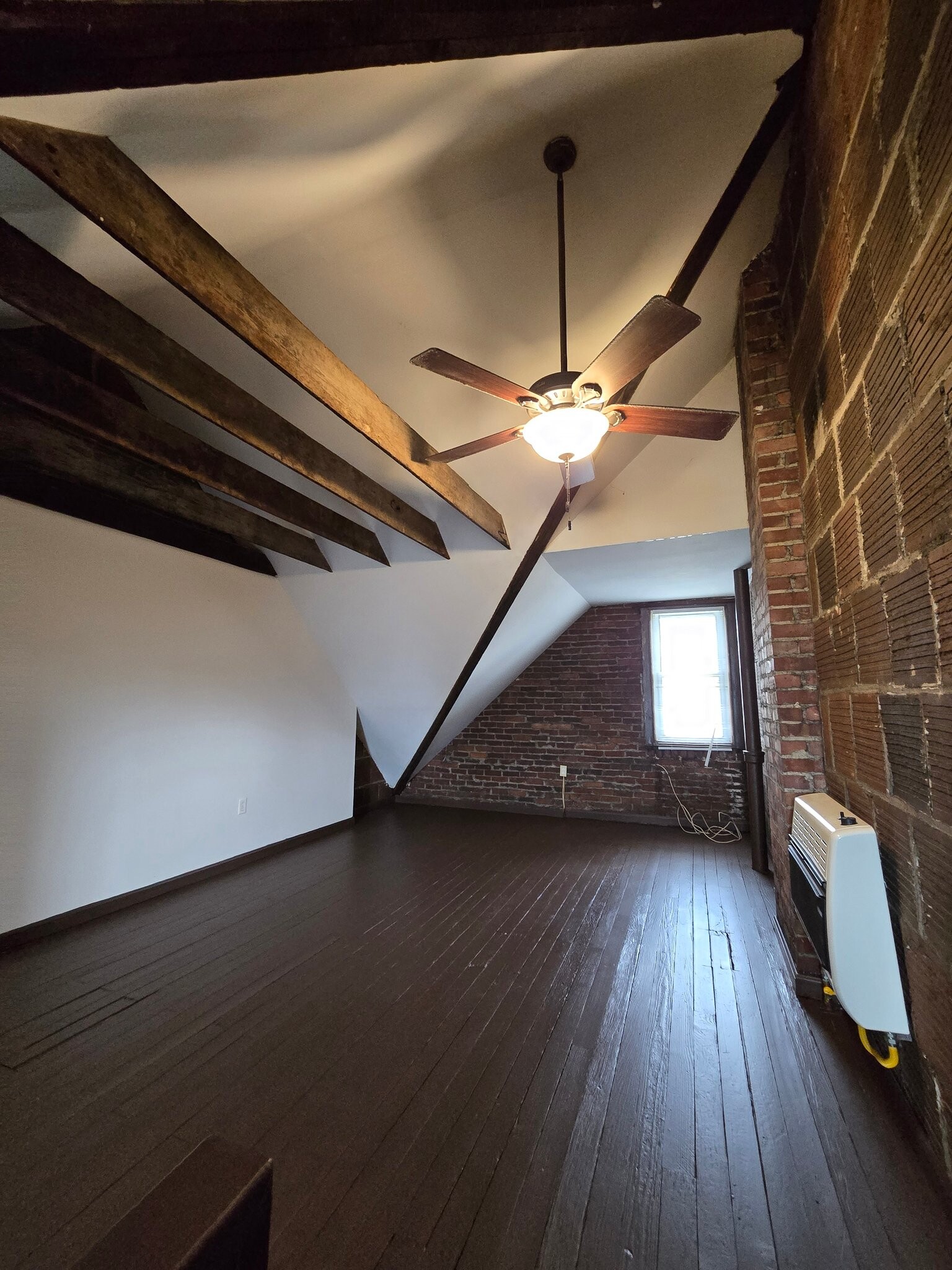 Building Photo - 3931 Bell St