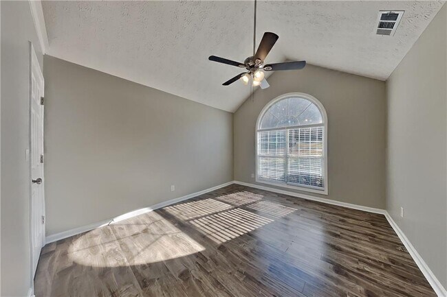 Building Photo - 3845 Rajean Dr