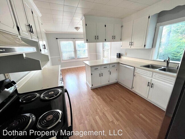 Building Photo - 3 br, 2 bath House - 109 N Broadway St