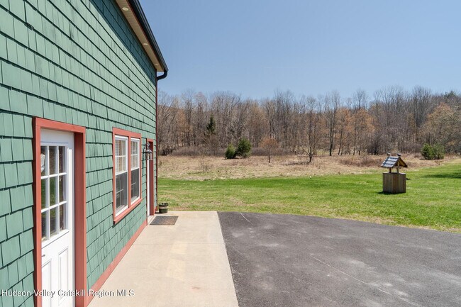 Building Photo - 52 Co Rd 65A